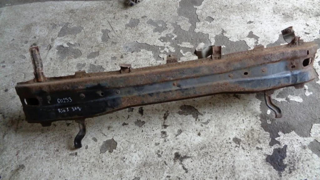 Усилитель заднего бампера Kia RIO 1 DC