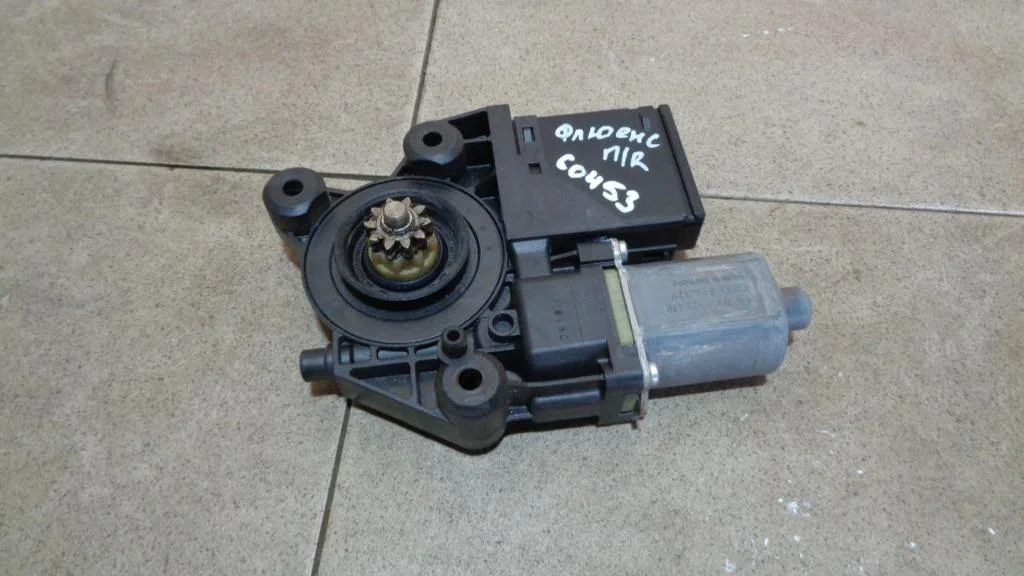 Моторчик стеклоподъемника Renault Fluence 2012