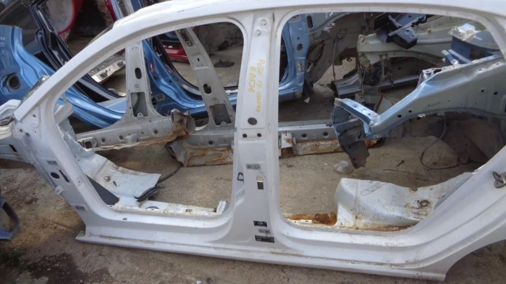 Порог со стойкой левый Volkswagen Polo 5