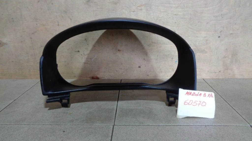 Накладка декоративная Mazda 3 BK