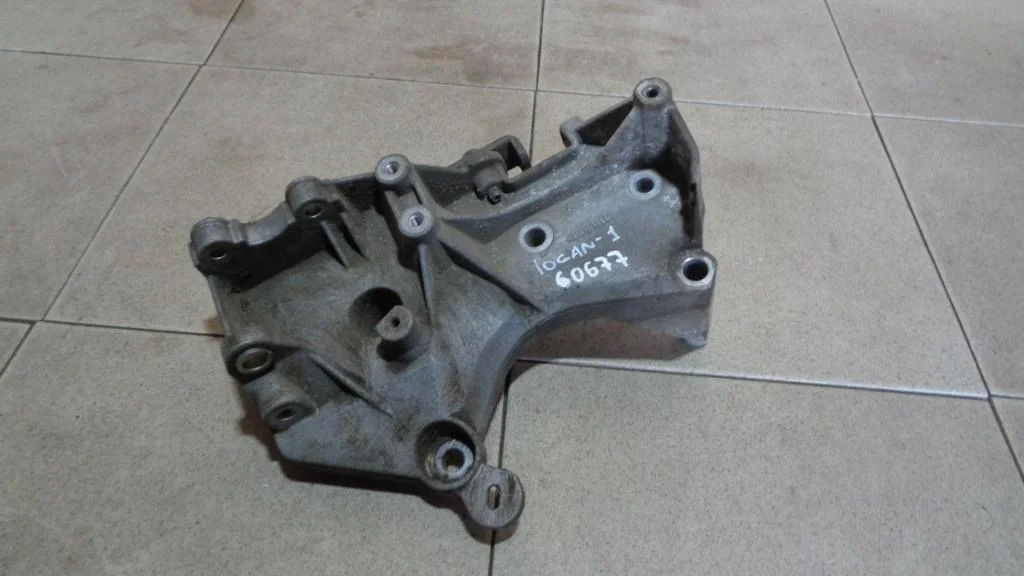 Кронштейн гидроусилителя Renault Logan 1 L90