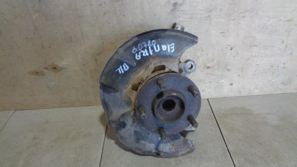 Кулак поворотный передний левый Hyundai Elantra 2008 HD