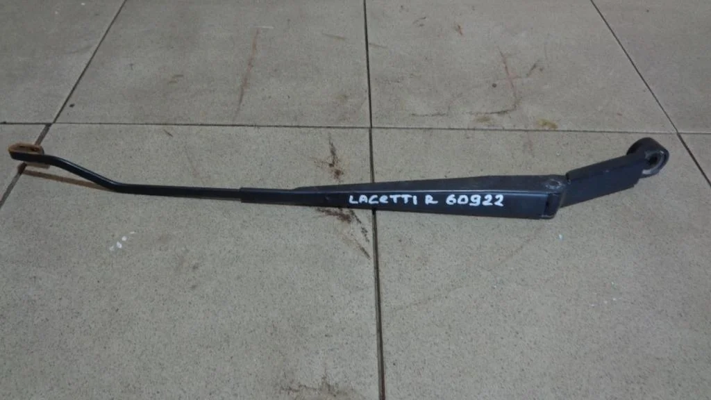 Поводок стеклоочистителя передний правый Chevrolet Lacetti J200