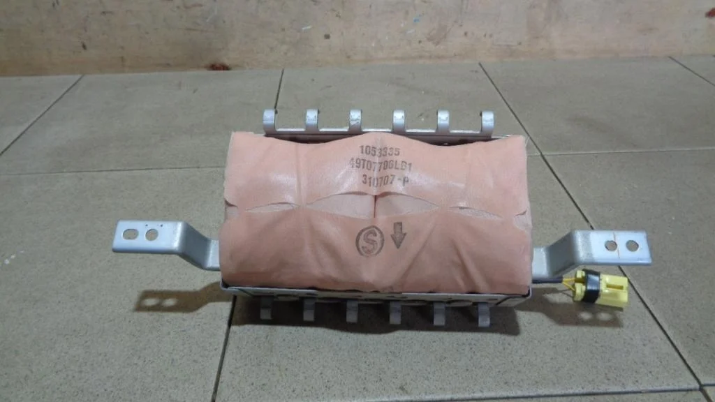 Подушка безопасности пассажира Mazda 3 BK