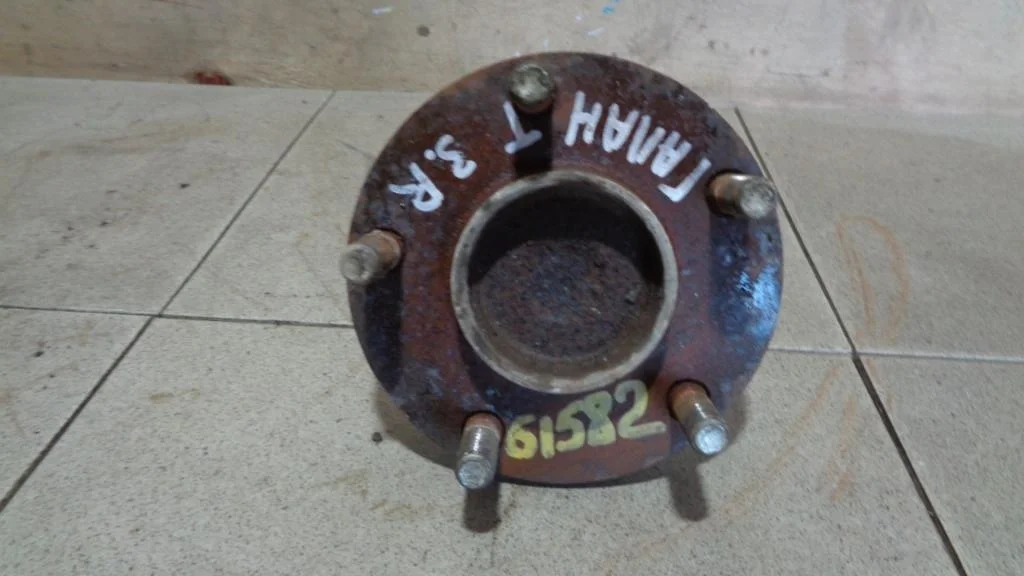 Ступица задняя Mitsubishi Galant 9 2001 DJ, DM