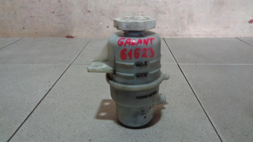 Бачок гидроусилителя Mitsubishi Galant 9 2001 DJ, DM