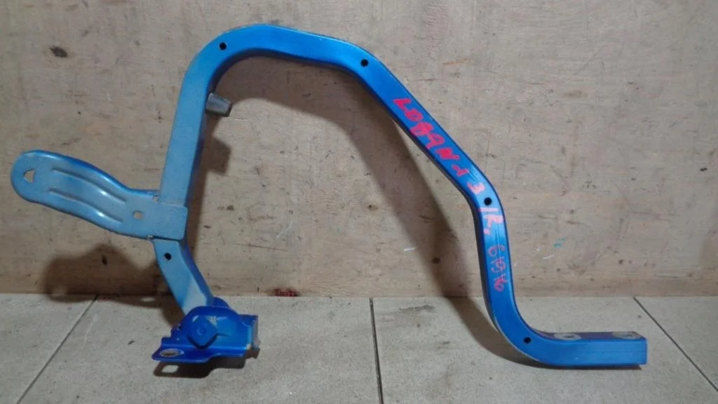 Петля крышки багажника Renault Logan 1 L90