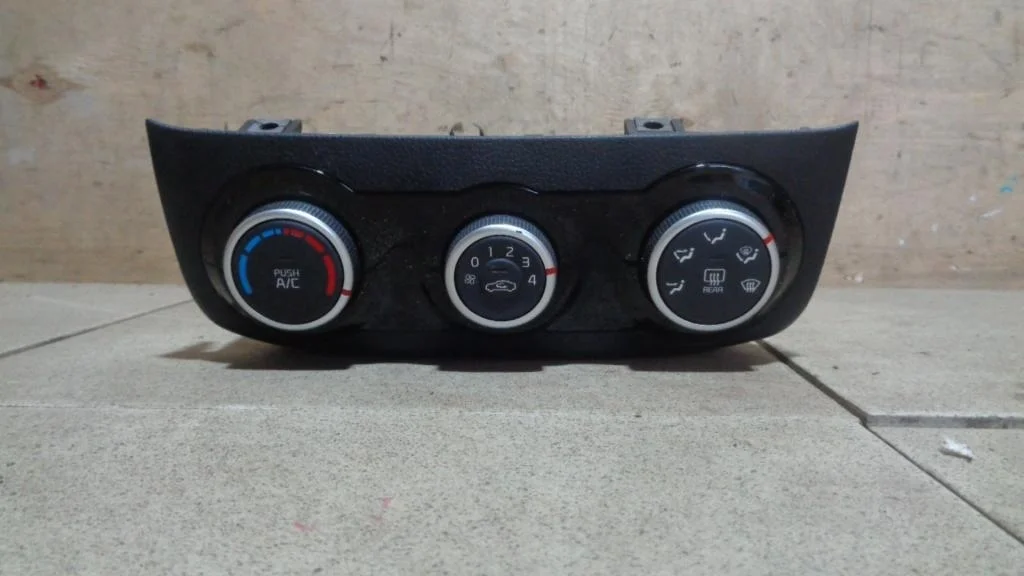 Блок управления отопителем Kia RIO 3 UB, QB