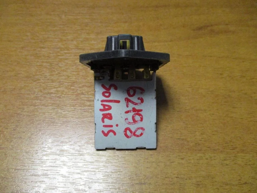 Резистор отопителя Hyundai Solaris 1 RB