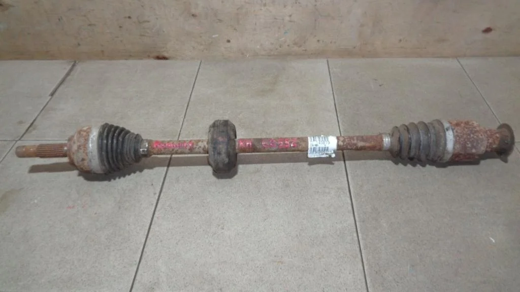 Полуось передняя правая Renault Logan 1 L90