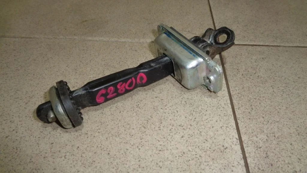 Ограничитель двери Chevrolet Lacetti J200