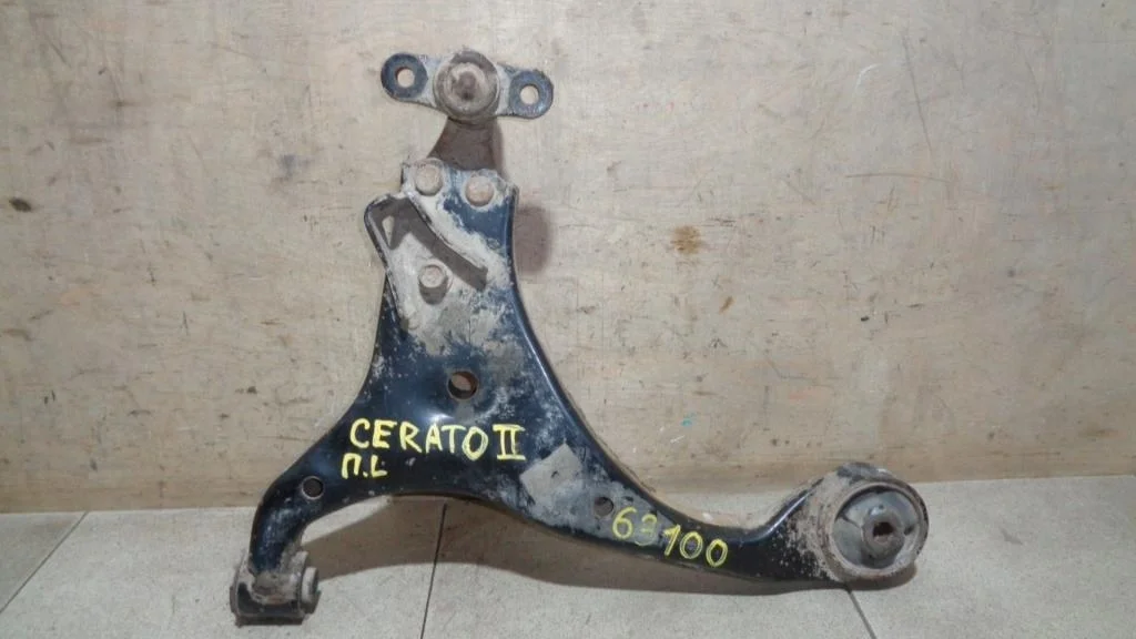Рычаг передний левый Kia Cerato 2 TD