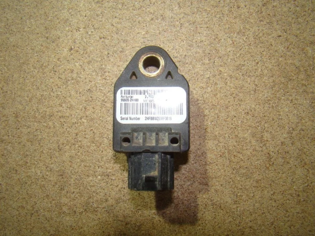 Датчик air bag Hyundai Elantra HD