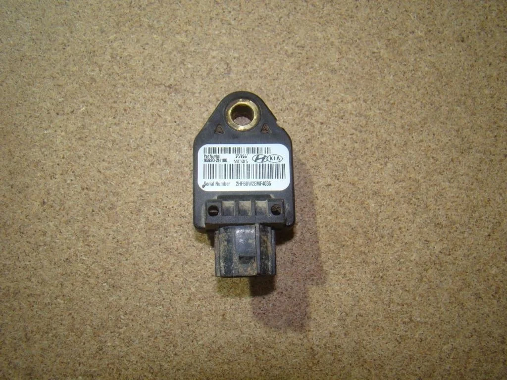 Датчик air bag Hyundai Elantra HD