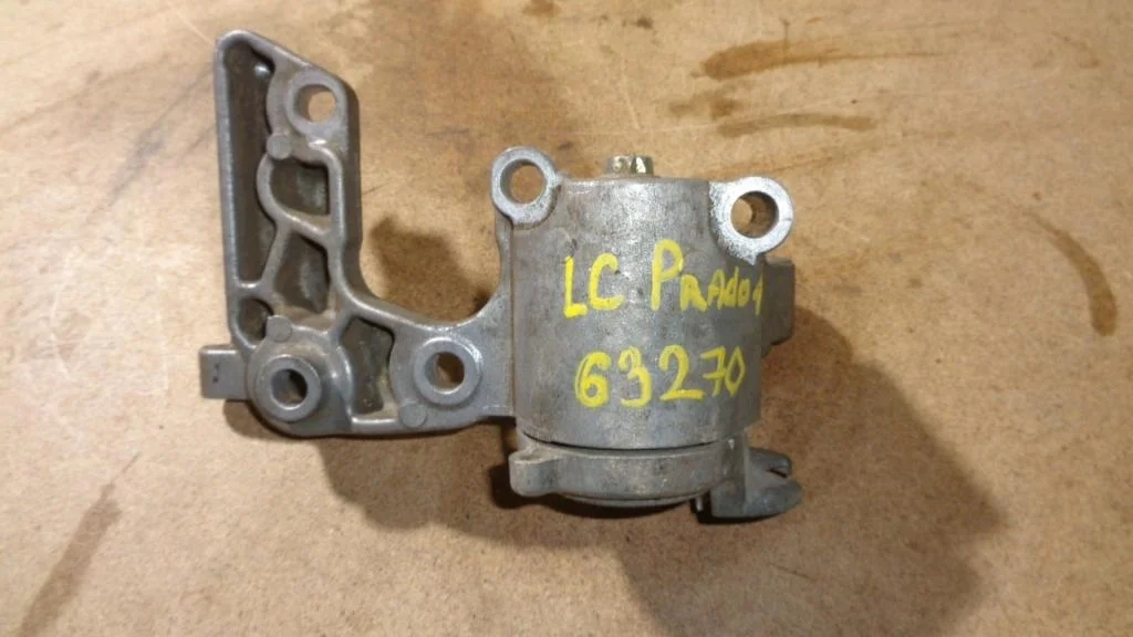 Кронштейн кондиционера Toyota Land Cruiser Prado J120