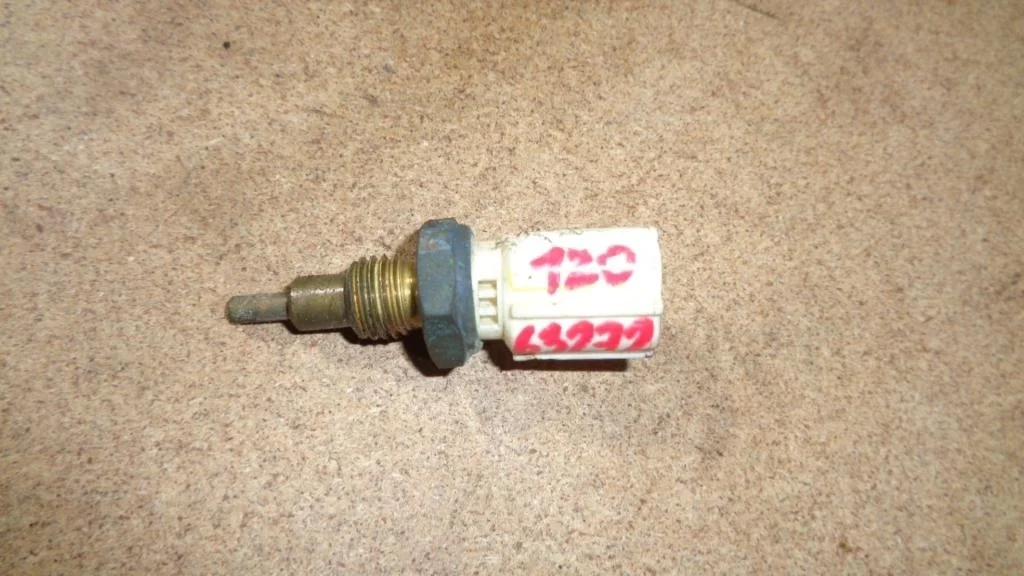 Датчик температуры Toyota Land Cruiser Prado J120