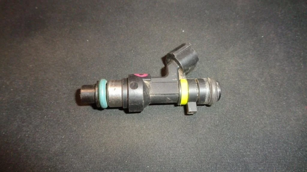 Форсунка топливная Nissan Qashqai J10