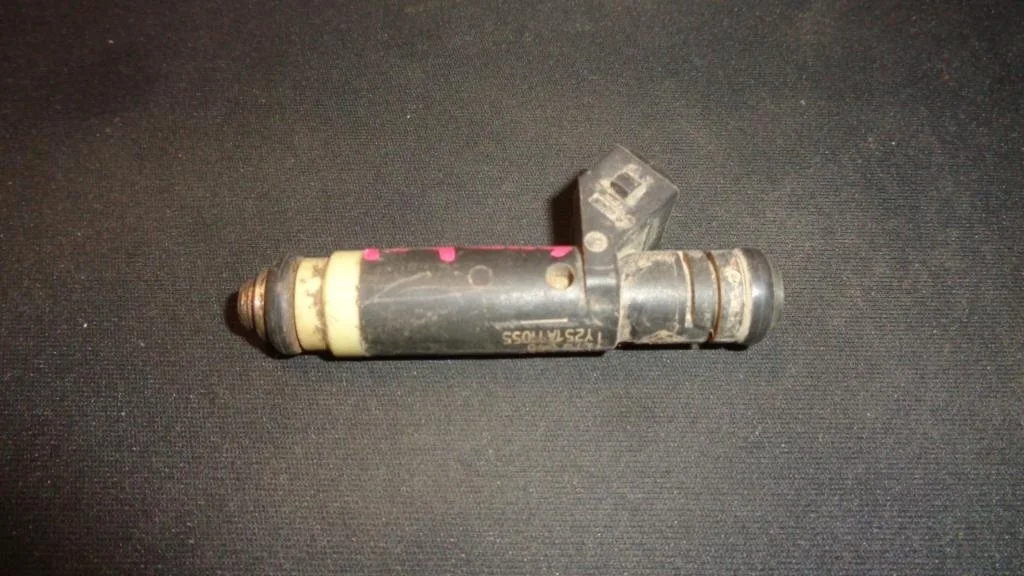 Форсунка топливная Renault Symbol 1