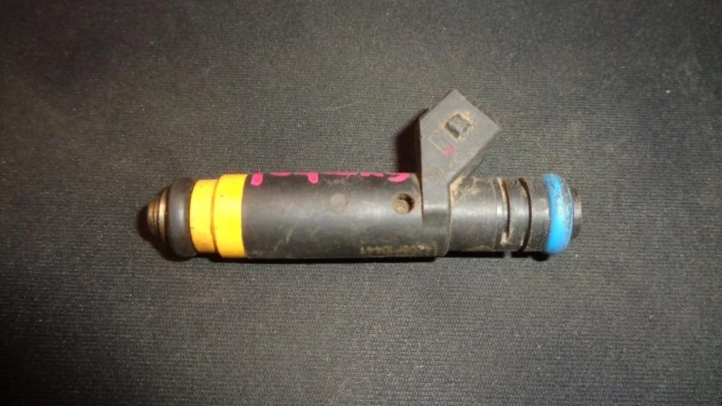 Форсунка топливная Renault Symbol 1