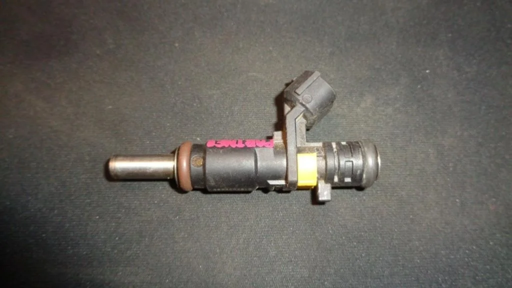 Форсунка топливная Peugeot Partner Tepee B9