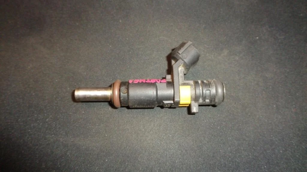 Форсунка топливная Peugeot Partner Tepee B9