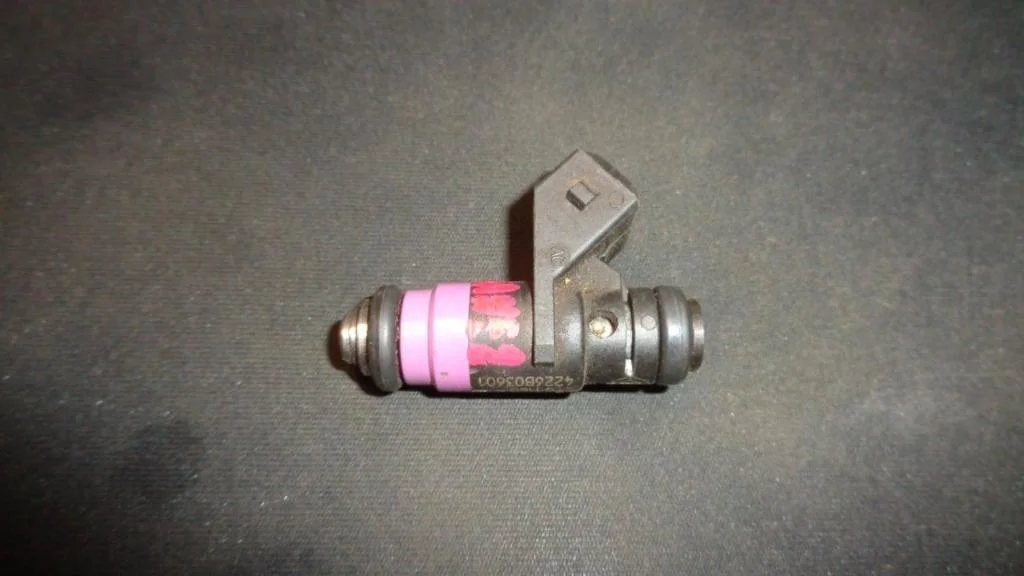 Форсунка топливная Renault Megane 2