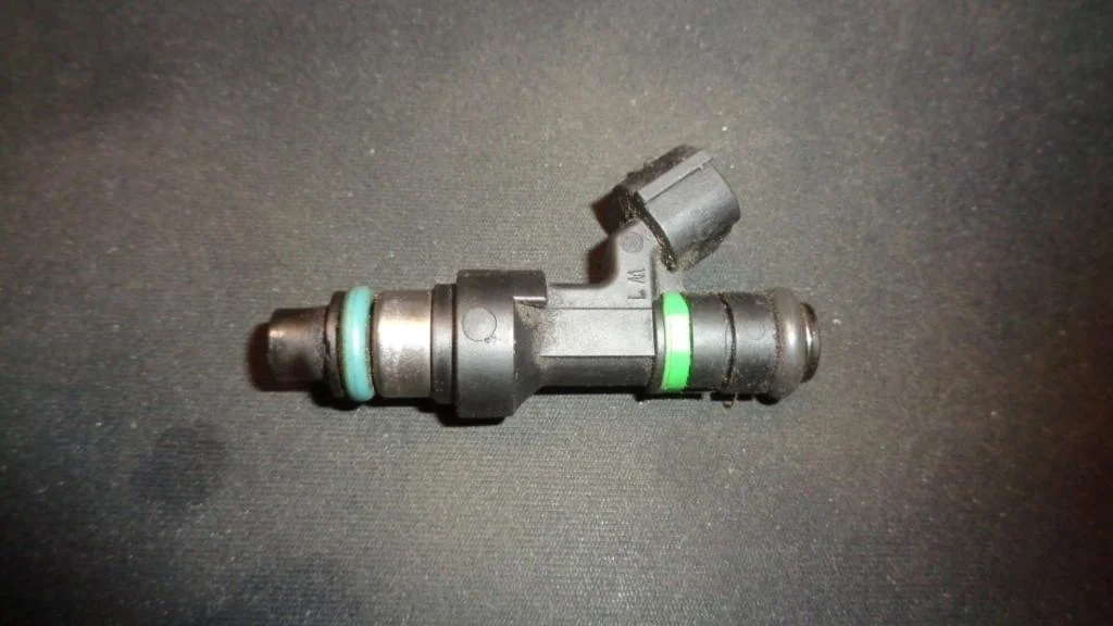 Форсунка топливная Nissan Teana J32