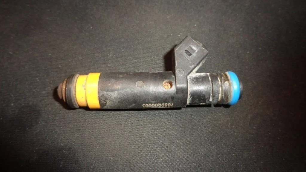 Форсунка топливная Renault Symbol 1