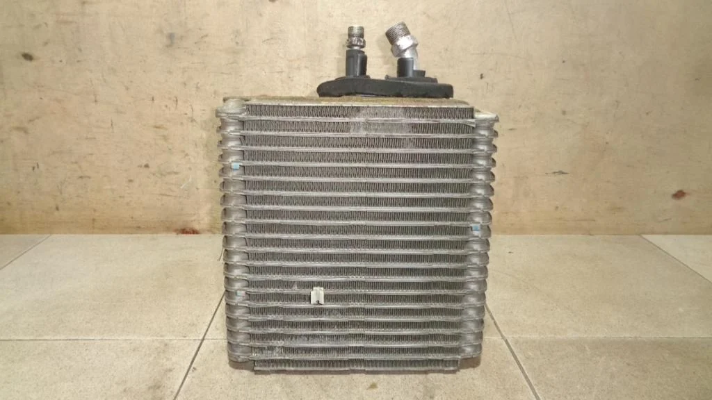 Испаритель кондиционера SsangYong Musso 1 1998 FJ