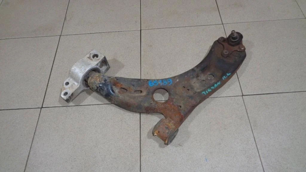 Рычаг передний нижний левый Volkswagen Tiguan 1 2012 NF