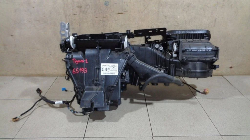 Корпус отопителя Volkswagen Tiguan 1 2012 NF