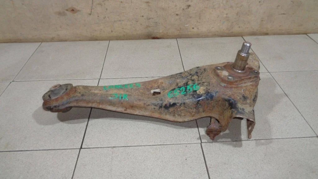 Рычаг задний продольный правый Mitsubishi Lancer 9 CS