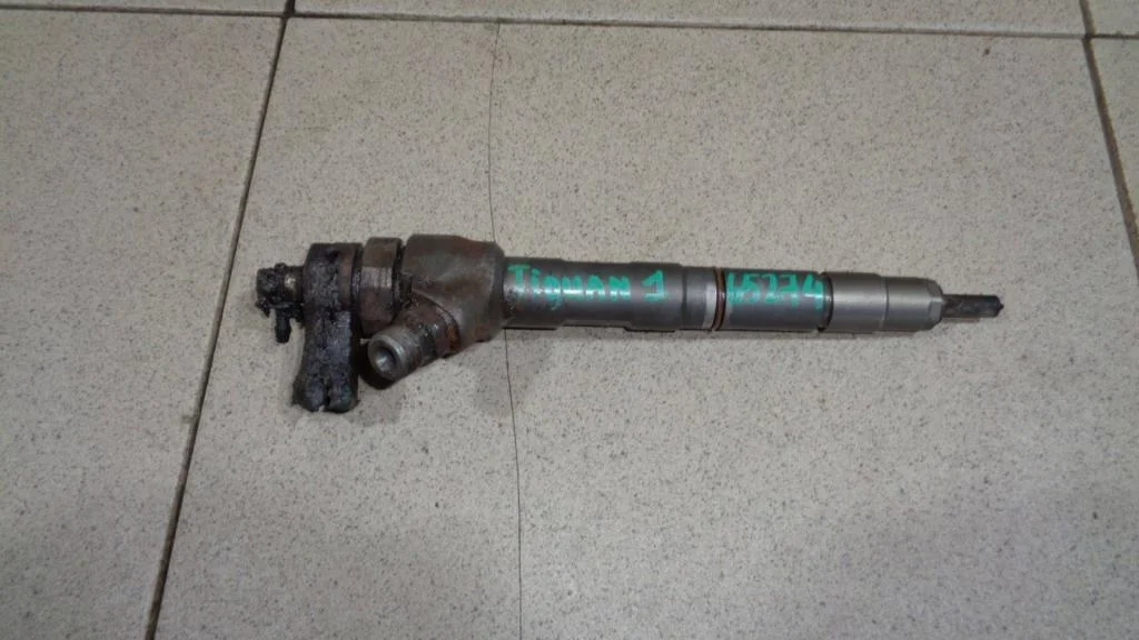 Форсунка дизельная Volkswagen Tiguan 1 NF