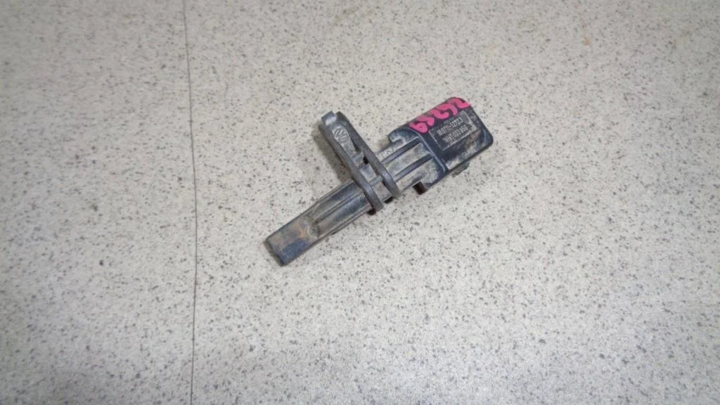 Датчик abs передний правый Volkswagen Tiguan 1 2012 NF