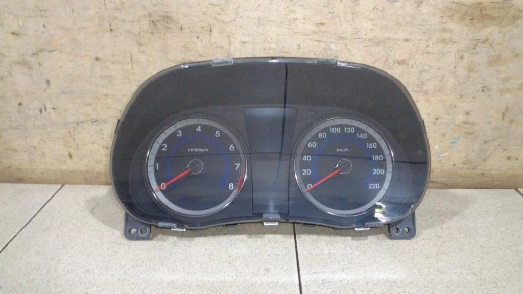 Панель приборов Hyundai Solaris 1 2011 RB