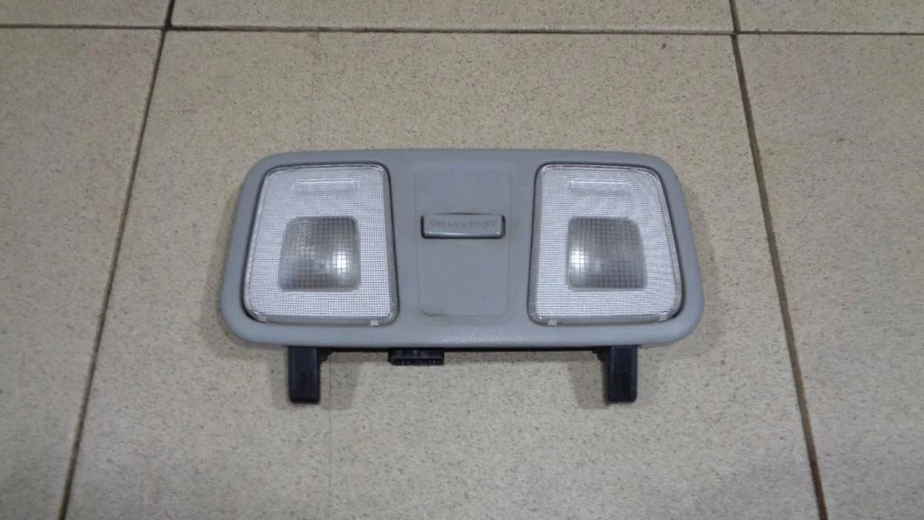 Плафон салонный Hyundai Solaris 1 2011 RB