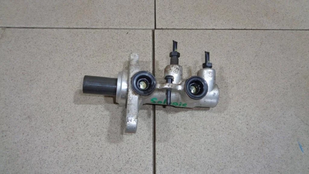 Цилиндр тормозной главный Hyundai Solaris 1 2011 RB