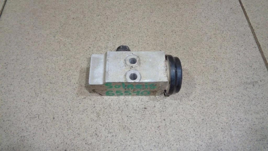 Клапан кондиционера Hyundai Solaris 1 2011 RB