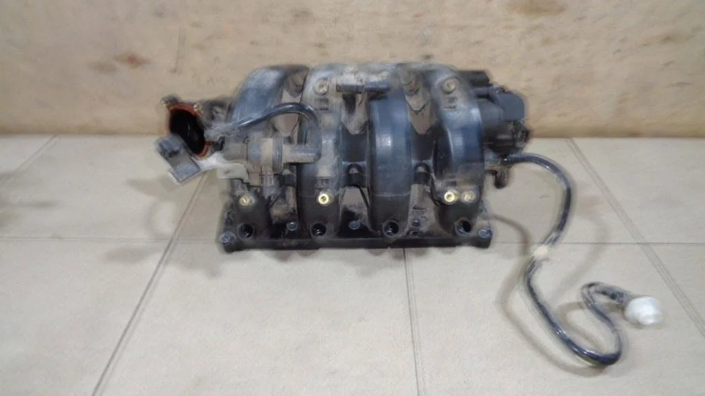 Коллектор впускной Opel Insignia