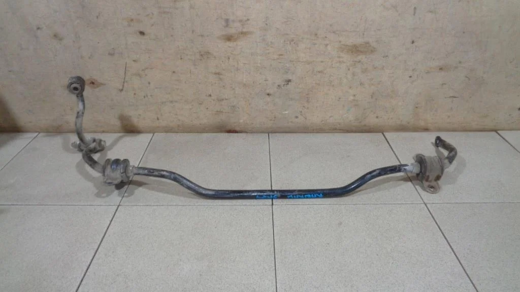 Стабилизатор задний Nissan Qashqai J10