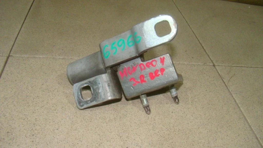 Петля двери задней правой верхняя Ford Mondeo 4