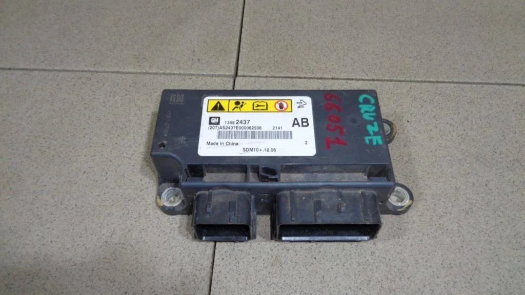 Блок управления air bag Chevrolet Cruze J300