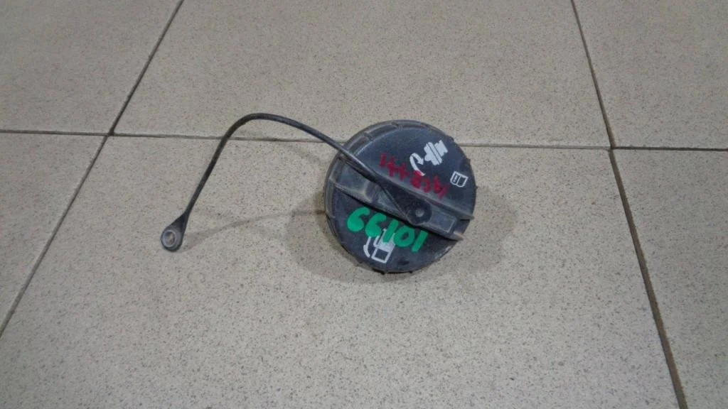 Крышка топливного бака Chevrolet Lacetti J200