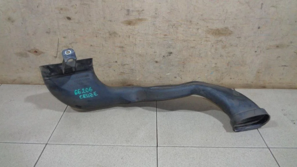 Воздухозаборник внутренний Chevrolet Cruze J300