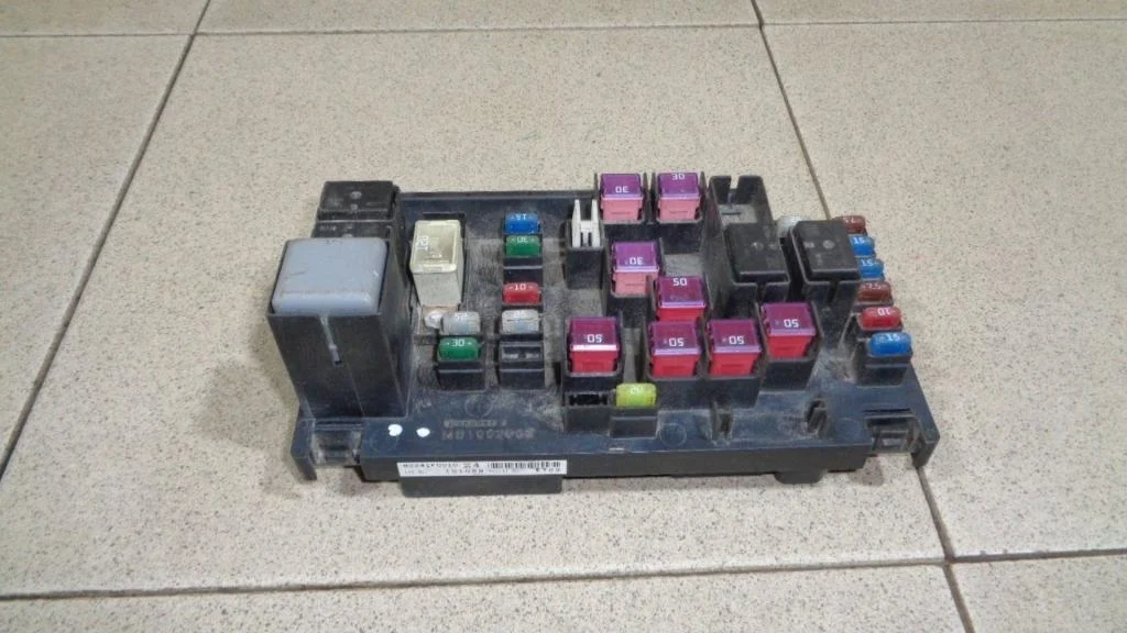 Блок предохранителей Subaru Impreza XV 2011 G12, GE, GH