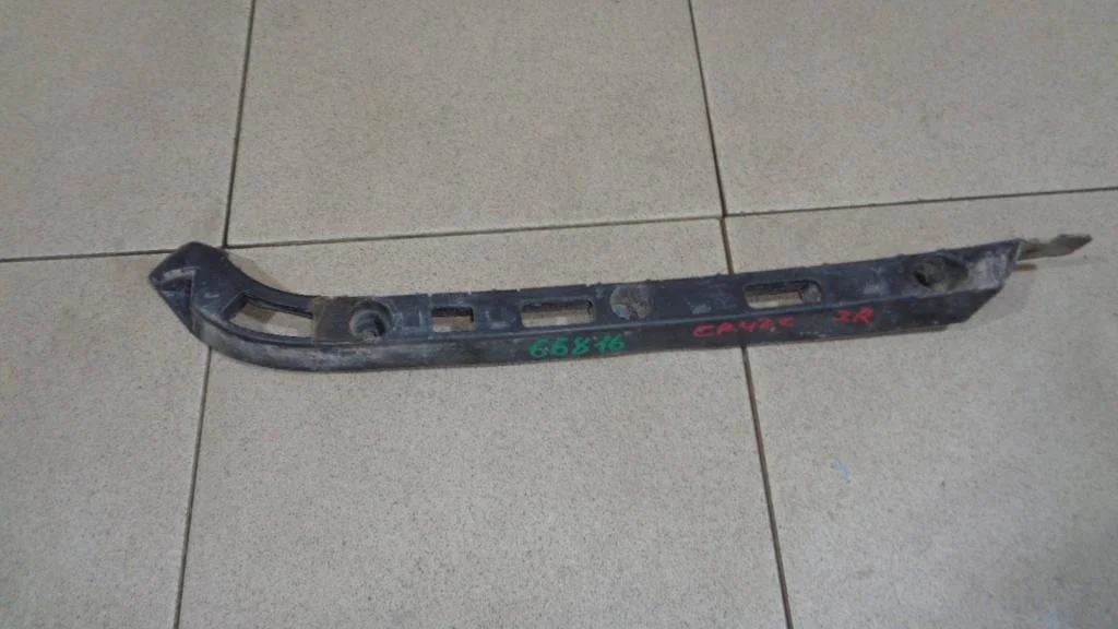 Кронштейн заднего бампера правый Chevrolet Cruze J300