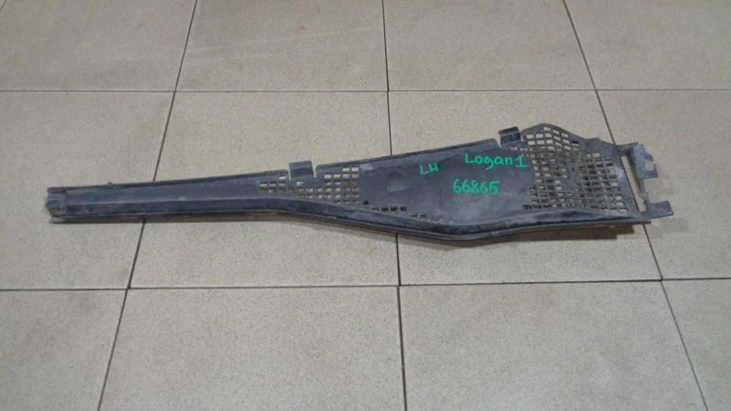 Решетка стеклоочистителя Renault Logan 1 L90