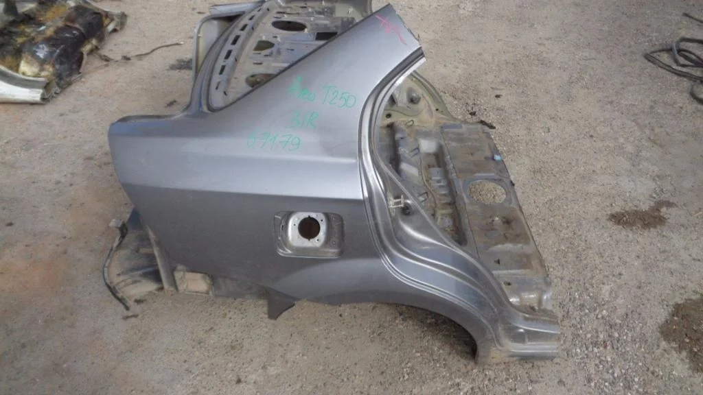 Крыло заднее правое Chevrolet Aveo T250, T255