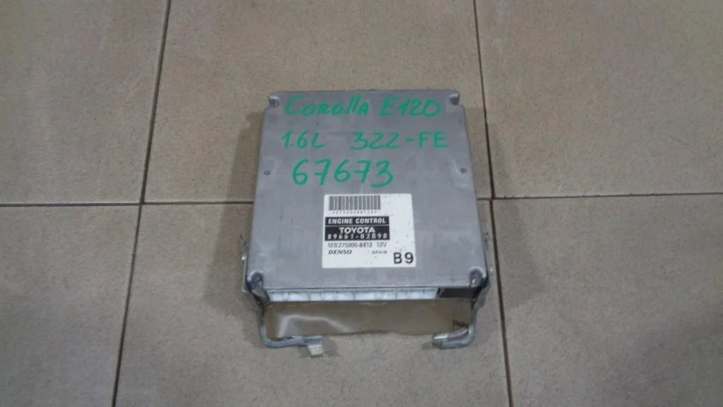 Блок управления двигателем Toyota Corolla E120