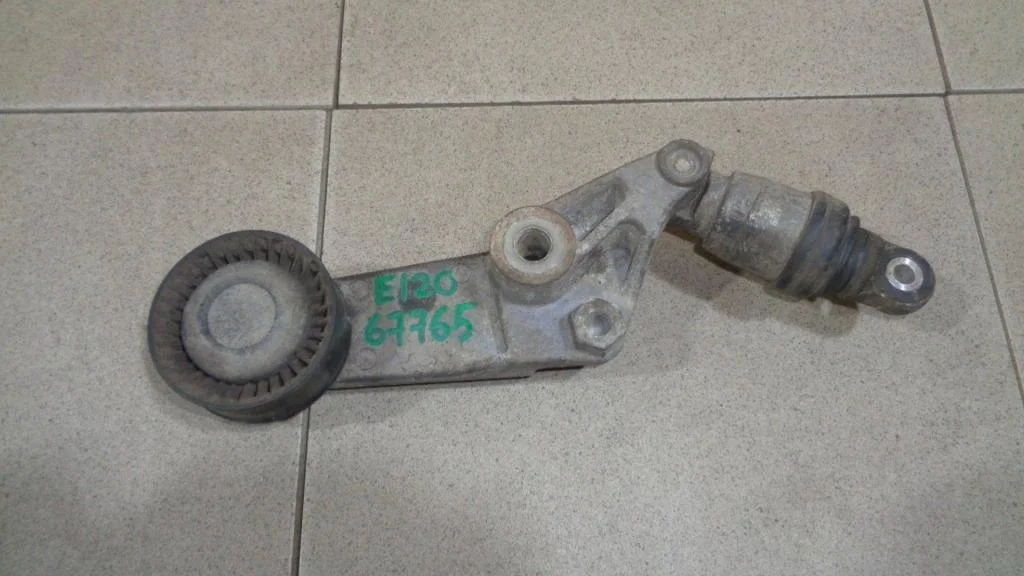 Натяжитель ремня Toyota Corolla 2006 E120